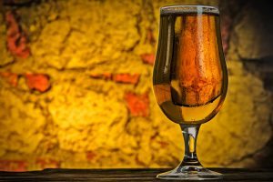 UNA TAPA Y UNA CERVEZA TAMBIÉN SON SALUD